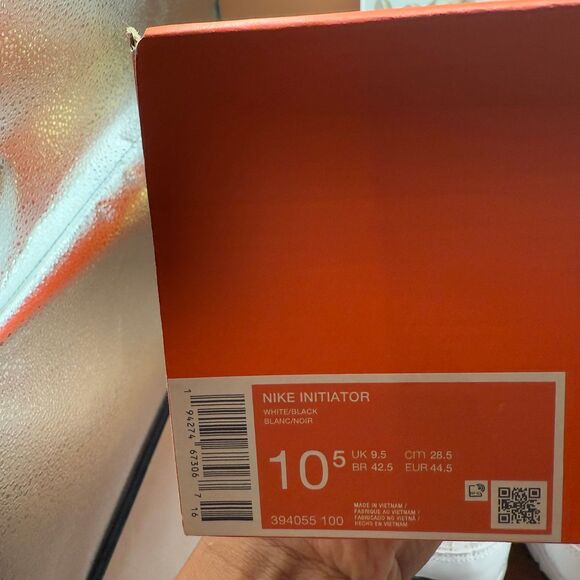 Nike Initiator White/ Black men’s Size 10.5 Brand New - Picture 7 of 11